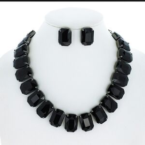 Elegant Black Jewelry Set